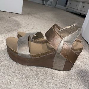 Size 9 Wedges